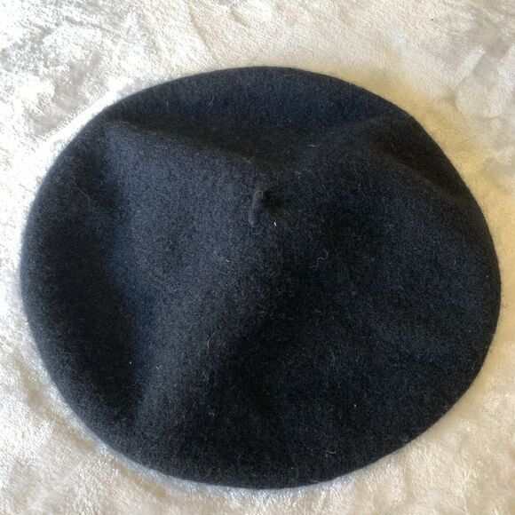 VTG Lot of 2 Wool Berets w/ ROBERT MACKIE Scotland Lyndsay Tartan & Black Hat - Picture 5 of 7